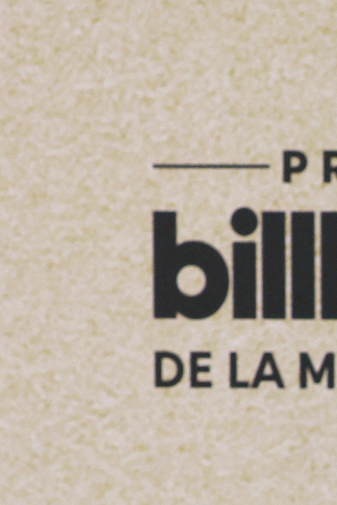 Jacky Bracamontes en Premios Billboard 2021.