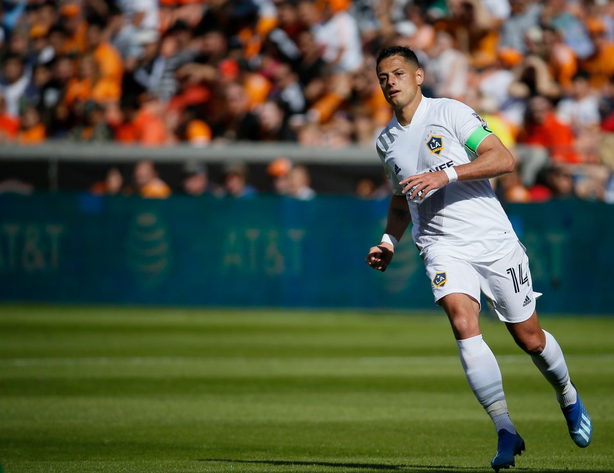 Chicharito' Hernández rescues LA Galaxy in home opener - AS USA