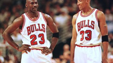 Uno de los duetos más temibles en la historia de la NBA, conformado por Jordan y Pippen.