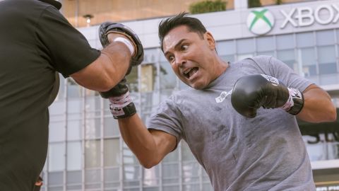 Óscar de la Hoya regresará al ring el 11 de septiembre con una motivación muy personal.