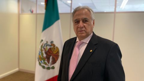 Miguel Torruco, secretario de turismo de México visita Los Ángeles.(Araceli Martínez/La Opinión)