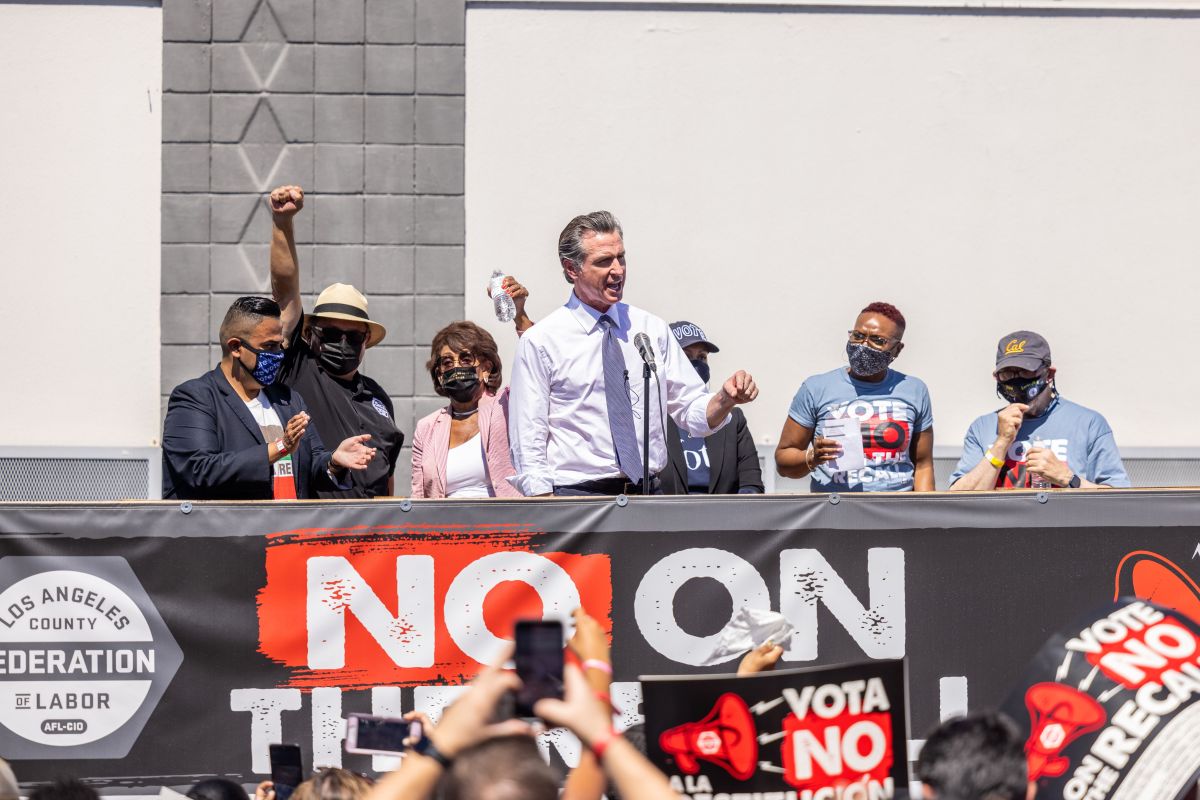 El gobernador Newsom en el evento de la LA County Federation of Labor