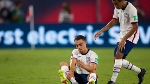 Tyler Adams con la selección de Estados Unidos.