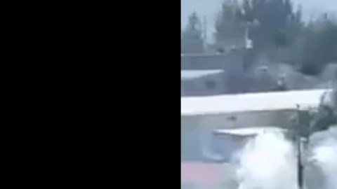 VIDEO: Enviados de narcos atacan a militares mexicanos