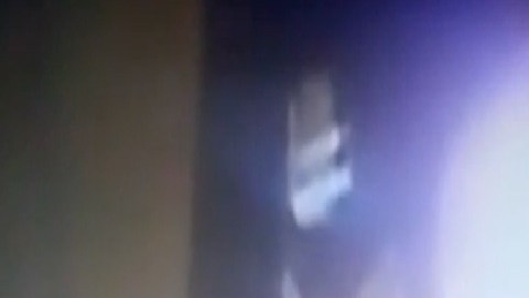 VIDEO: Jovencita le prende fuego a examiga con su bebé en brazos; el pequeño murió en Argentina