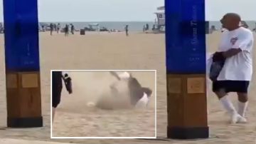 VIDEO: Momento exacto que policías abaten a hispano armado en playa