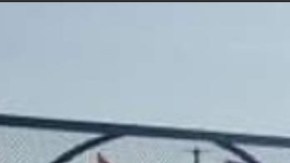 Desconocidos vandalizaron este lunes las 13 banderas en honor a los soldados caídos en Afganistán.