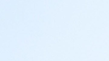 Foto de dos personas cerrando un contrato