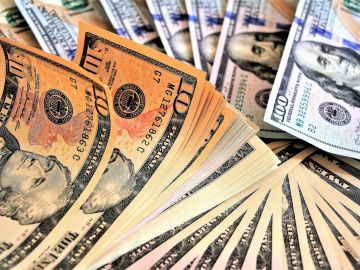 Acude a este ritual si necesitas dinero con urgencia.