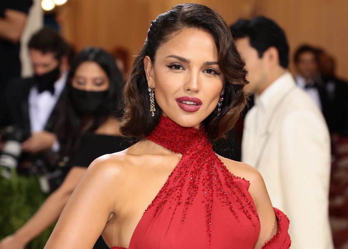 Eiza González dazzles at the Met Gala chaired by her ex Timothée Chalamet
