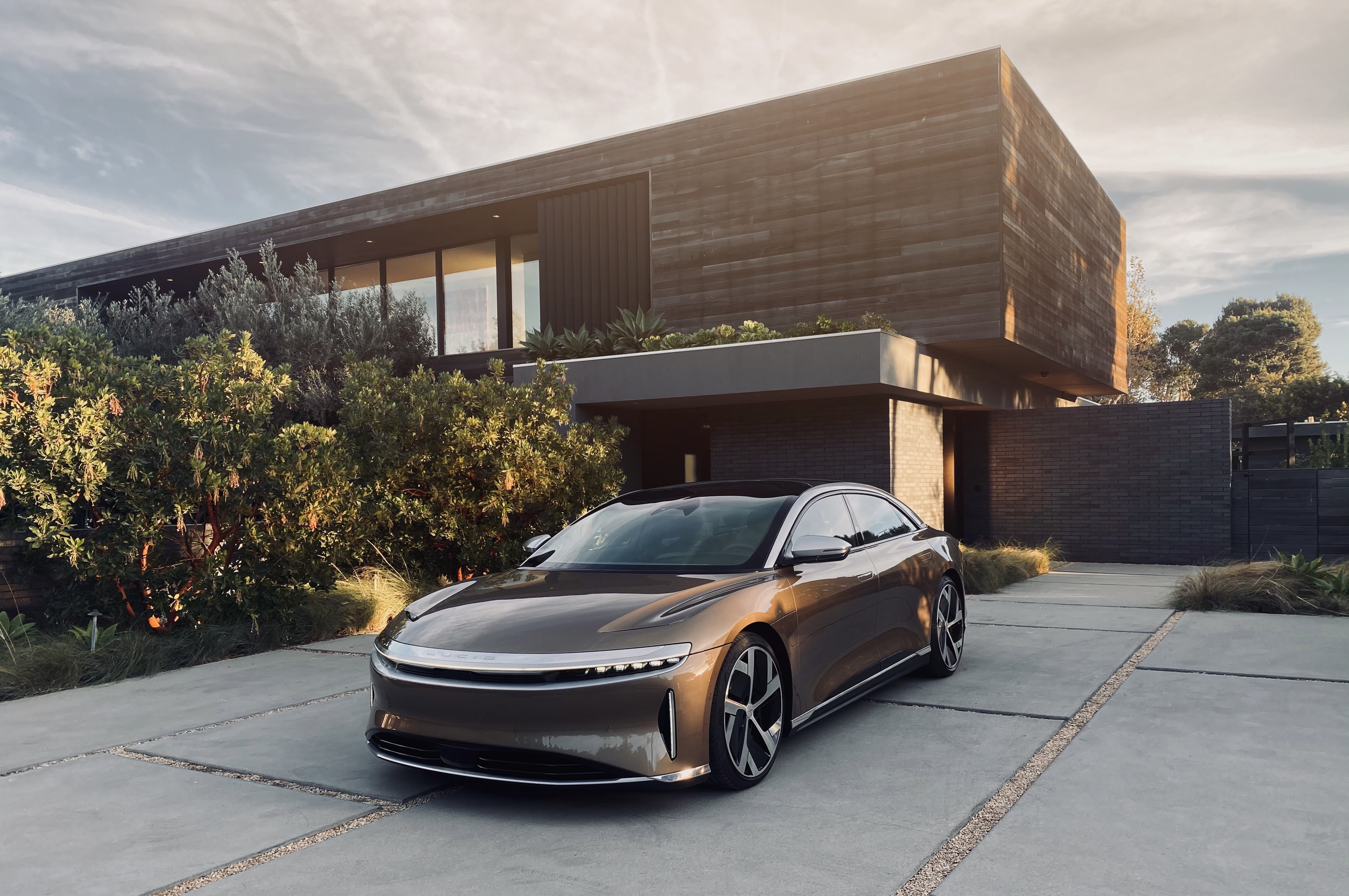 Vista frontal del Air de Lucid Motors
