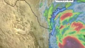 La tormenta tropical Nicholas amenaza a Texas.