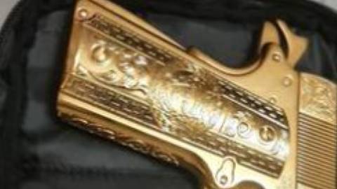 La pistola fue incautada por la Policía de Port Arthur.