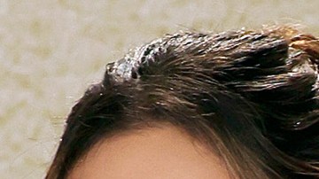 Jacky Bracamontes, Camila Cabello, Adamari López y Gaby Espino en la alfombra roja de los Premios Billboard 2021.