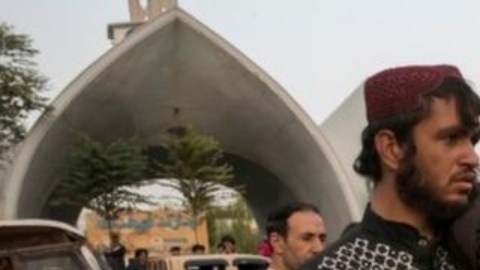 Talibanes patrullando en la ciudad de Herat el pasado 10 de septiembre.