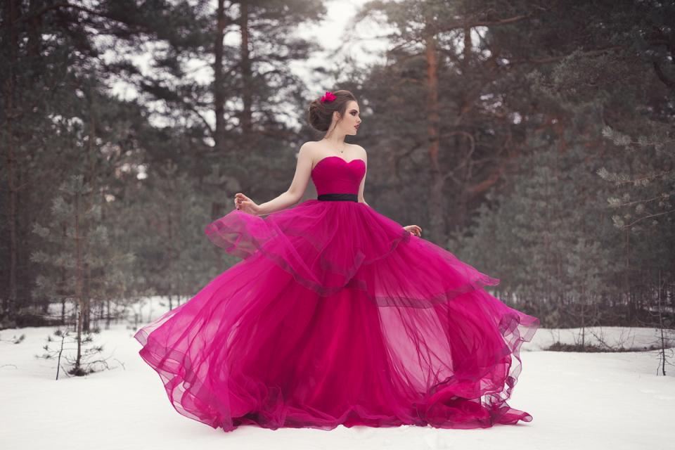 5 vestidos de quinceañera en colores intensos para sorprender a todos en tu  fiesta - La Opinión