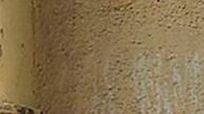 Cartel que marca el lugar en el que mataron a Libero Grassi.