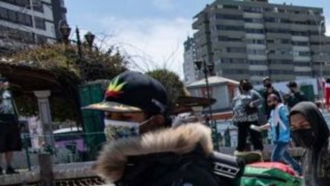 Decenas de venezolanos tuvieron que escapar de la marcha antimigrante realizada el 26 de septiembre en la ciudad de Iquique (Chile).