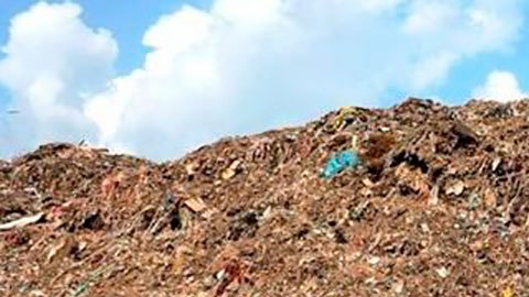 En el vertedero de Deonar hay más de 16 millones de toneladas de basura.