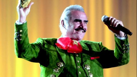 Vicente Fernández.