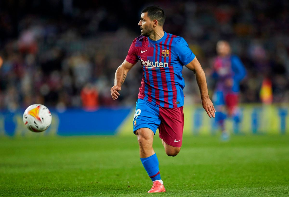 Sergio Agüero debuts with Barça 139 days after his signing