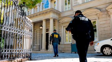FBI realiza cateo en casas del magnate ruso Oleg Derispaska