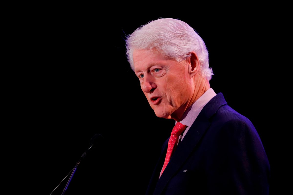 Former President Bill Clinton continues to recover in a California hospital