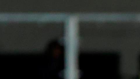 Lionel Messi y Pedro Aquino protagonizaron varios choques en el encuentro