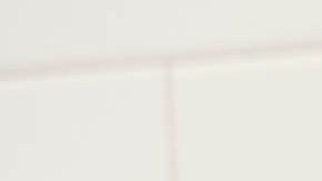 Empleado de tienda Amazon Fresh en el sur de California.