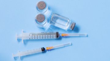CR-Health-Inlinehero-vaccine-for-tweens-0521