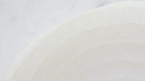 Personas infectadas en brote reciente de Salmonella comieron cebollas crudas o platos que probablemente contenían cebollas crudas.