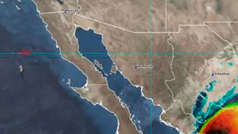 Pamela toca tierra como huracán categoría 1 en Sinaloa México, informa la CONAGUA.