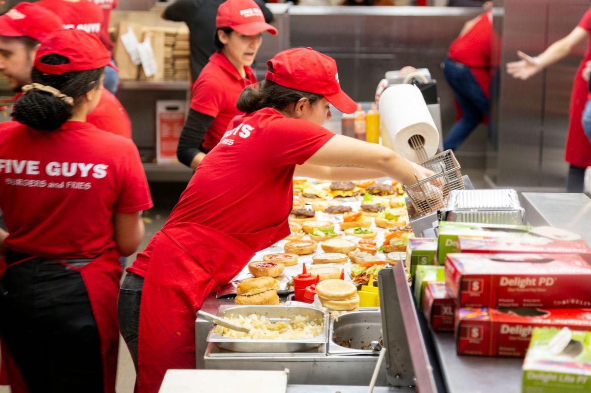 5-facts-you-should-know-about-five-guys-before-placing-an-order