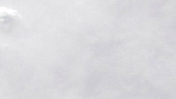 VIDEO: Un dron grabó imágenes inéditas al navegar debajo de un huracán de categoría 4