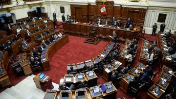Congresista de Perú muere durante el debate de investidura del nuevo gobierno
