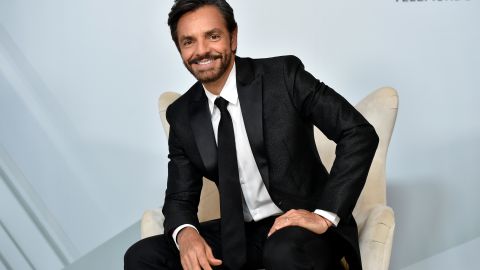 Eugenio Derbez defiende su estatua en Acapulco