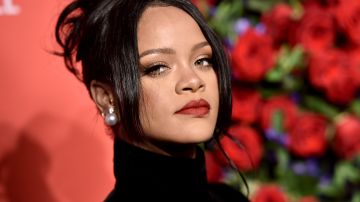 Rihanna desfila por las calles de Nueva York
