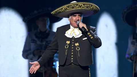 Reaparece hija no reconocida de Vicente Fernández
