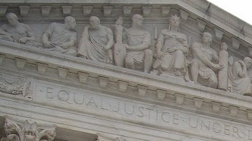 Activistas presionan al Congreso para que apruebe una protección integral para 'dreamers'.