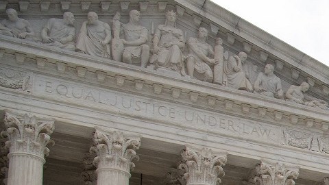 Activistas presionan al Congreso para que apruebe una protección integral para 'dreamers'.