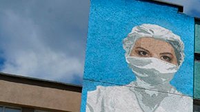 Comité de la OMS mantiene la emergencia global por la COVID-19.