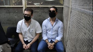 Los hermanos Martinelli Linares fueron arrestados cuando intentaban viajar a Panamá en un avión privado.