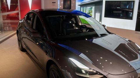 Tesla alcanza un nuevo récord en la entrega de automóviles -GettyImages-1233111733.jpeg