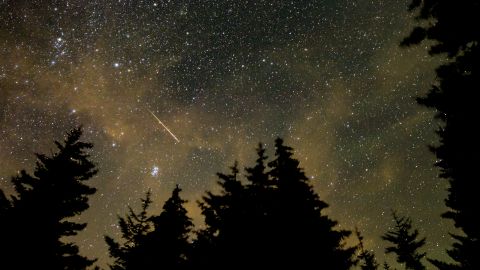 Las Dracónidas podrán ser vistas fácilmente por varios estados del país, sin embargo, otros se verán afectados por nubosidades y posibles lluvias la noche del viernes.