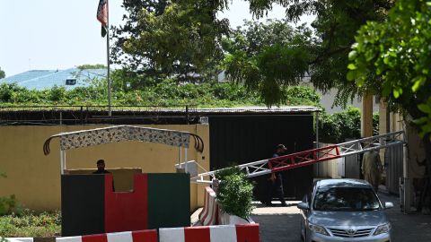 Embajada afgana en la capital paquistaní.