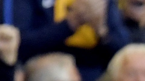 El suceso se registró cuando los jugadores del Vitesse celebraban el triunfo junto a los fanáticos.