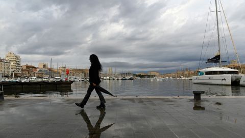 El fin de semana las agencias meteorológicas francesas emitieron alertas naranjas y rojas debido a fuertes lluvias en el sur del país que se tradujeron en inundaciones este lunes.