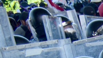 Los inmigrantes lograron romper un primer cerco de la Guardia Nacional mexicana en Chiapas.