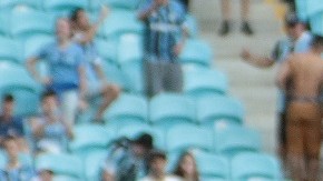 Fanáticos del Gremio invadieron la cancha para provocar destrozos. (Foto: Getty Images)