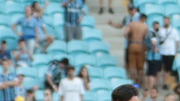Fanáticos del Gremio invadieron la cancha para provocar destrozos. (Foto: Getty Images)